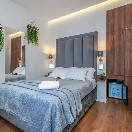 Antares Rooms Split 1 3* Split