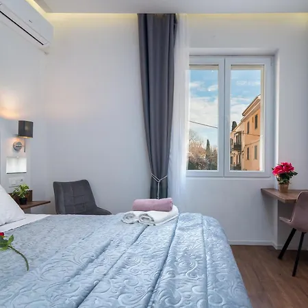 Pensionat Antares Rooms Split 1 3*