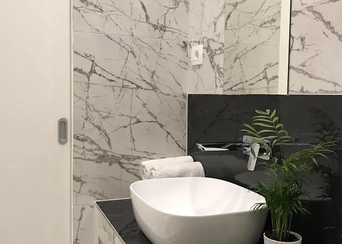 Antares Luxury 1 3* Split