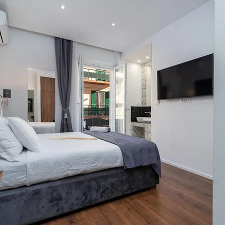 Antares Rooms Split 1 3*